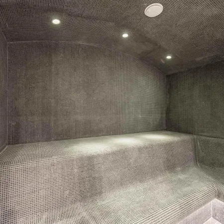 Neuf Avec Sauna, Hammam Et Salle De Sport - Fr-1-569-41 *